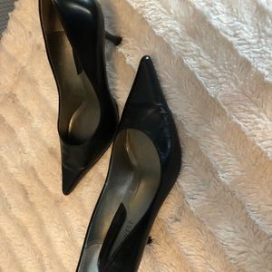 Nine West black pumps!